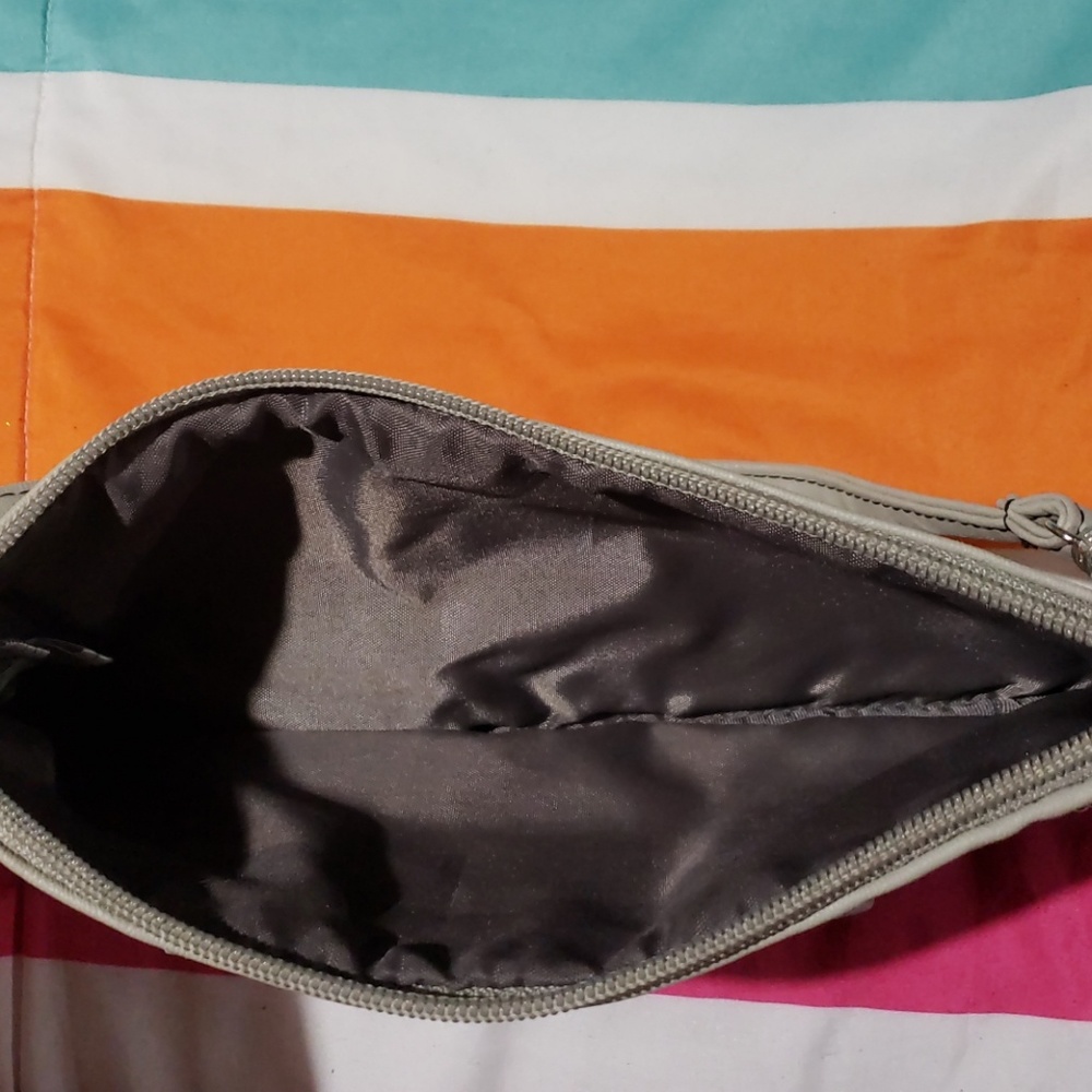 Wristlet - Picture 3 of 3